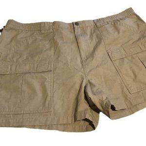 Cabela's Men's Kaki Shorts Size 46